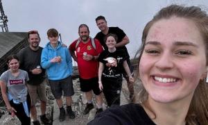 Steve Bellew and Team Climb Snowden and raise an amazing £900 for the Life for Lewis Appeal 